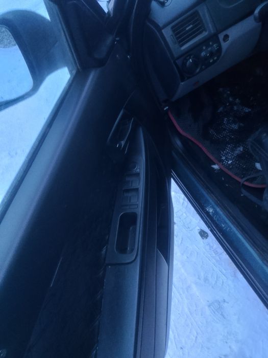 Продам Приору 2008 год