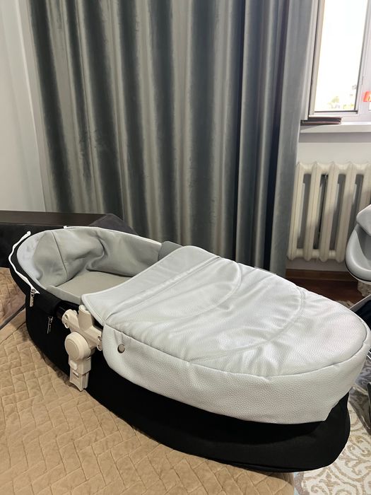 Коляска детская,