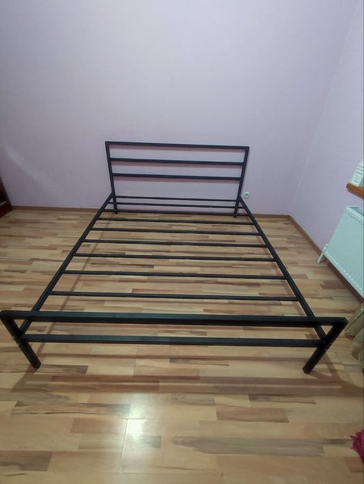 Loft stilda krovatlar