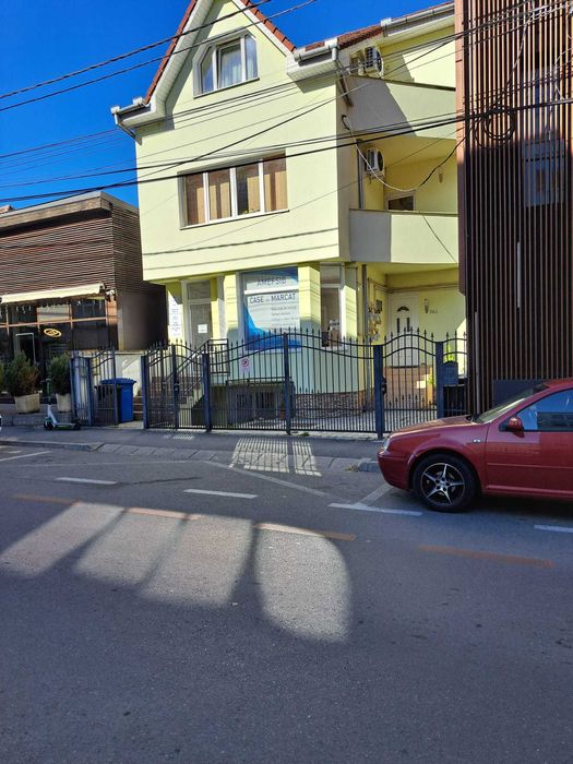 Proprietar inchiriez apartament 2 camere Str. Oituz comision 0