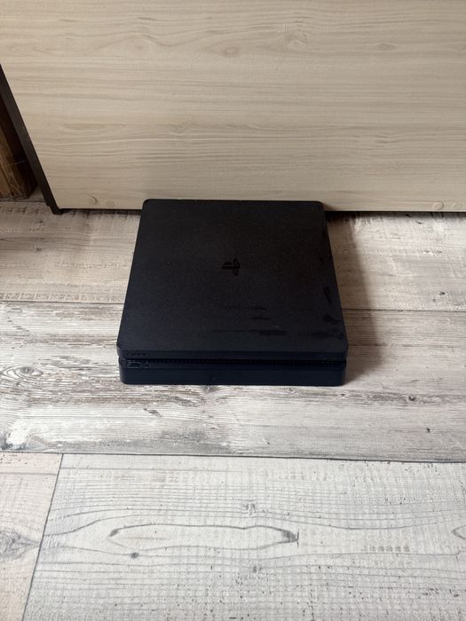 Playstation 4 с профил
