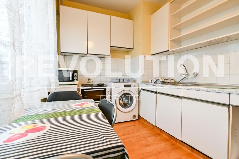 Дава се под наем Едностаен апартамент в София, Люлин 6 - 45 кв.м за 430 € - Снимка #4