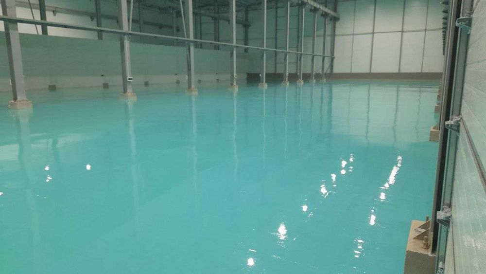 Nalivnoy poliuretan va epoksid pollar. Наливные полимерные полы