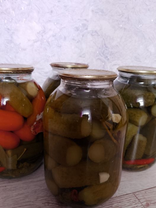 Продаю консервированные огурчики, ассорти