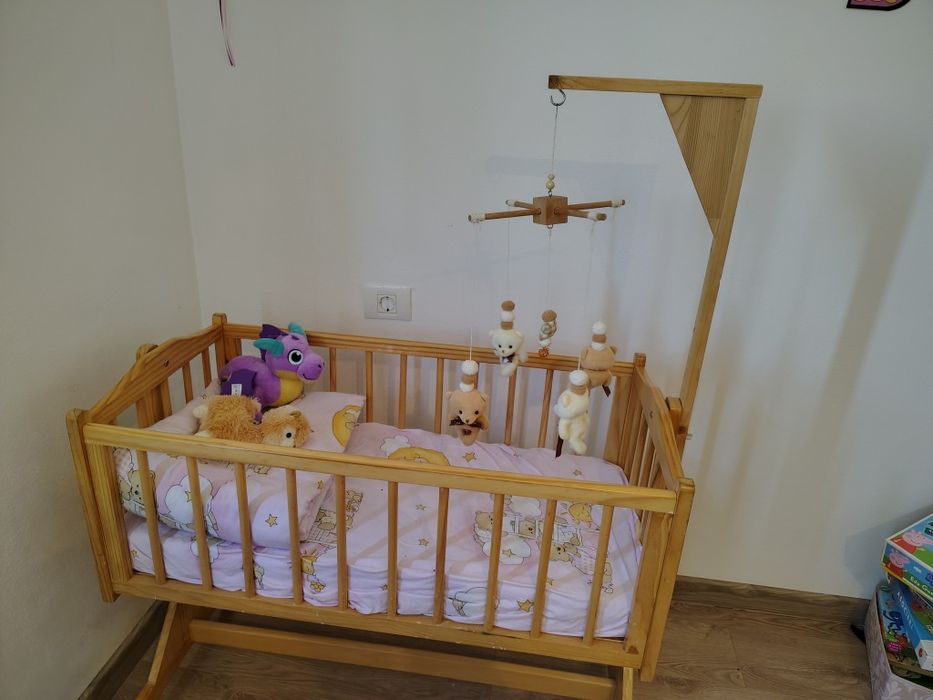 Pătuț leagăn din lemn