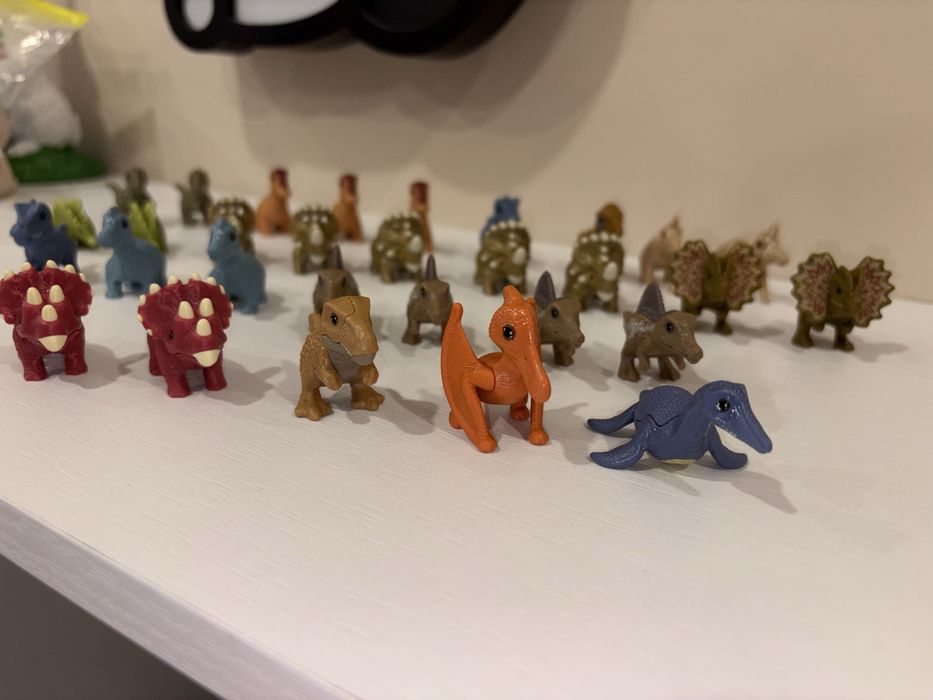 30 Фигурки Kinder Baby Dino