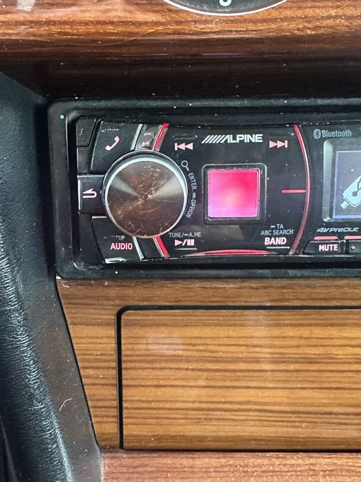 Автомагнитола Alpine CDE 178BT