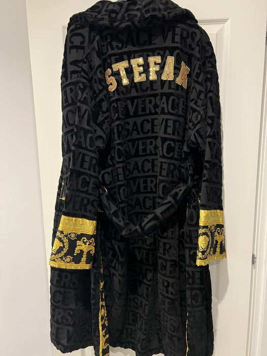 Halat Versace Barocco unisex marime XL nou cu cutie