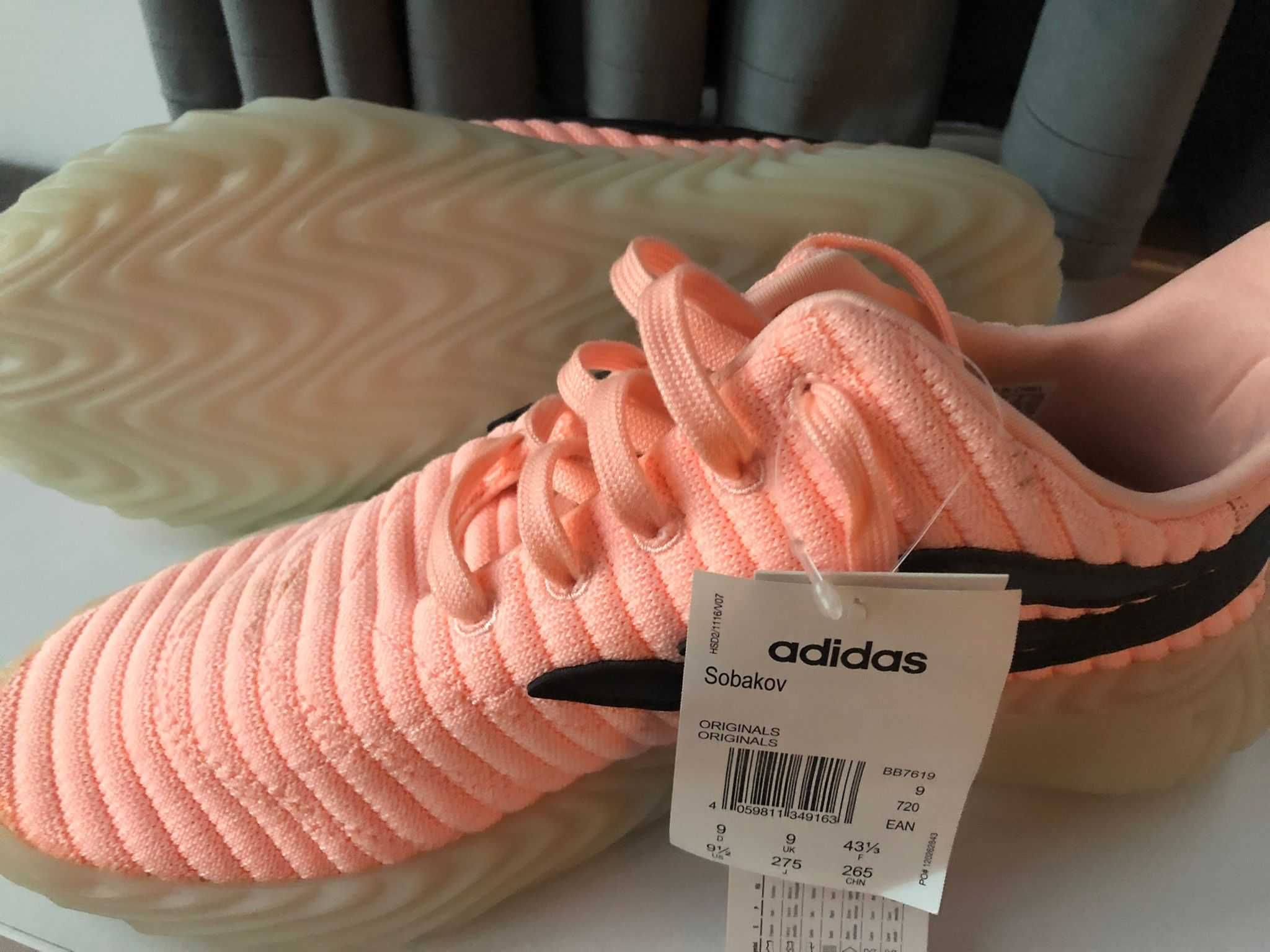 Adidas sobakov noi 43 1 3 Petrosani OLX.ro