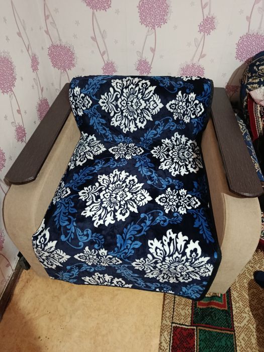 Продается кресло-кровать.