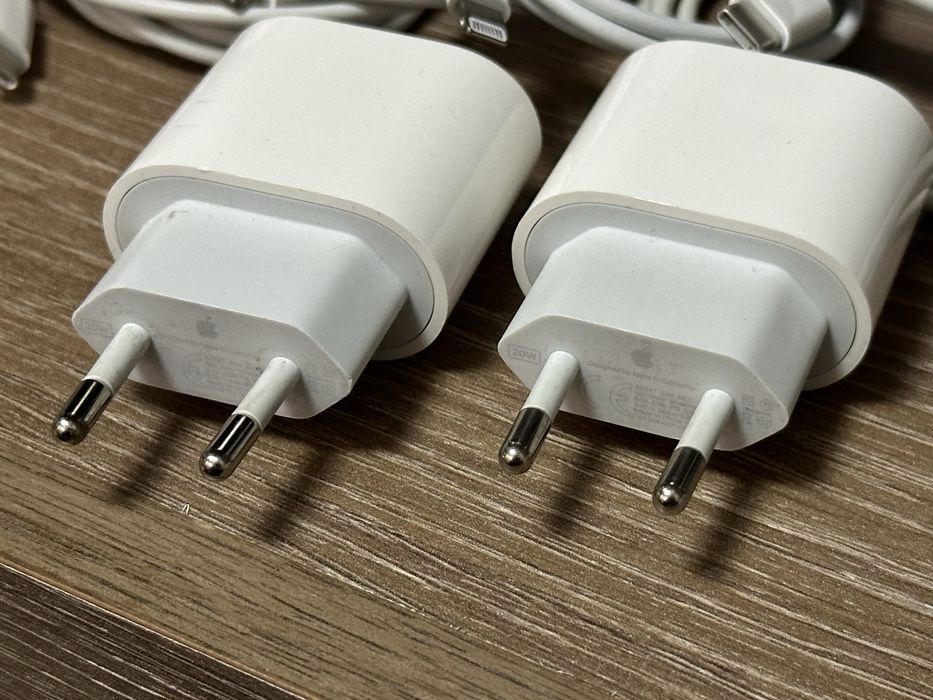 Cablu de date si incarcator priza apple