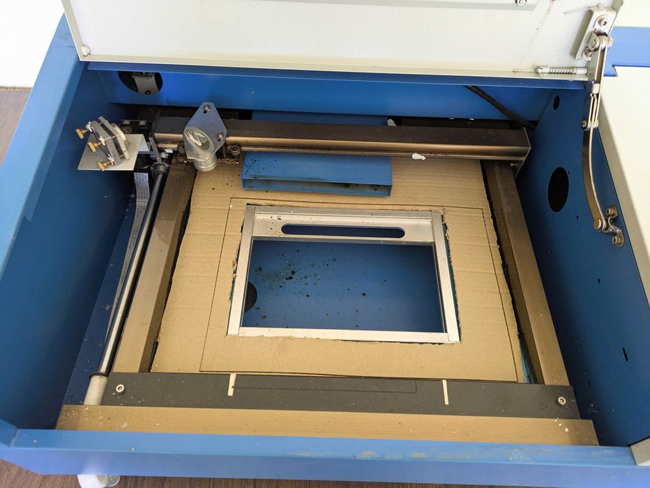 VEVOR K40 40W CO2 лазерна гравираща машина гравьор