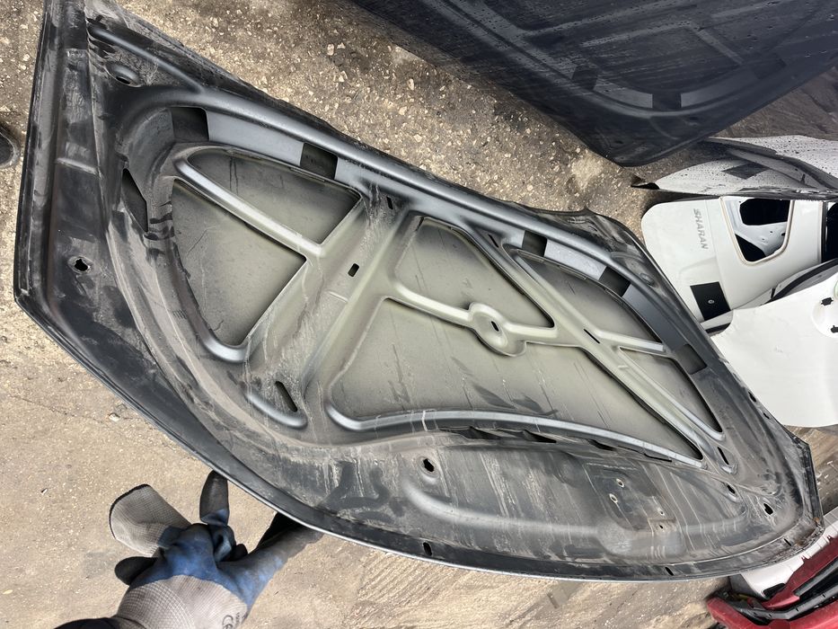 Капак VW Amarok 2018-