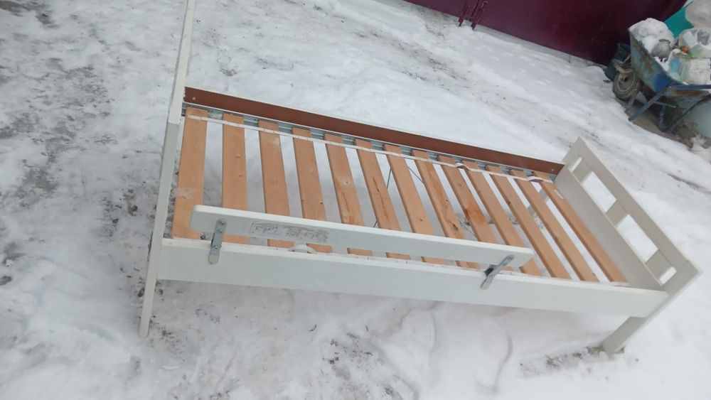 Продаётся детская кровать