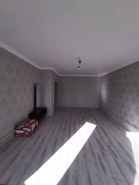 Ҳовли Уй сотилади