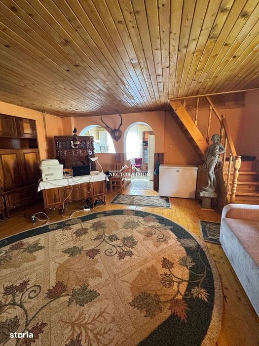 NECTORA IMOB Exclusivitate-Casa Str. Caisilor, 757 mp tereen, Utilata