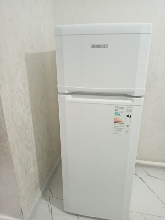 Бытовая техника Холодильник