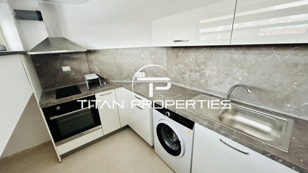 Дава се под наем Тристаен апартамент в Бургас, Център - 100 кв.м за 714 € - Снимка #2