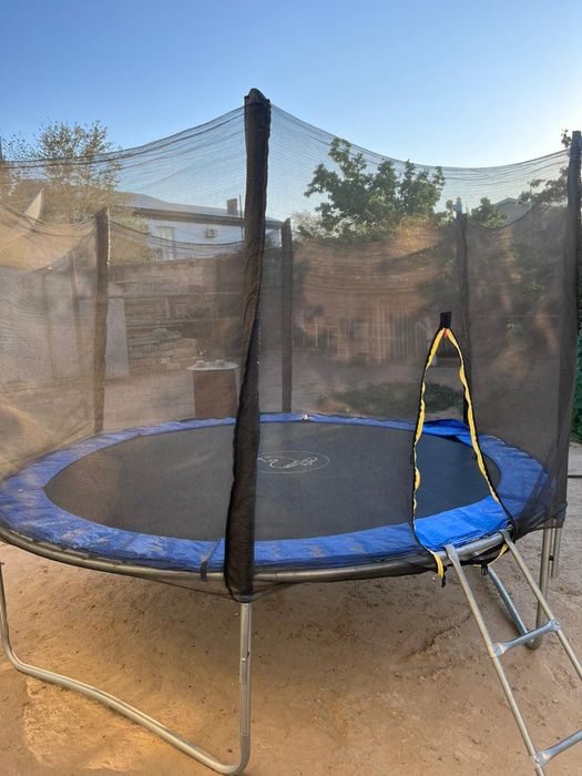 Продается батут диаметр 3 метра