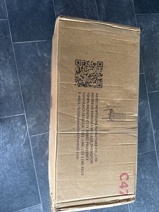 Set de 6 scaune de masă negre cu spătar înalt și căptușite, noi