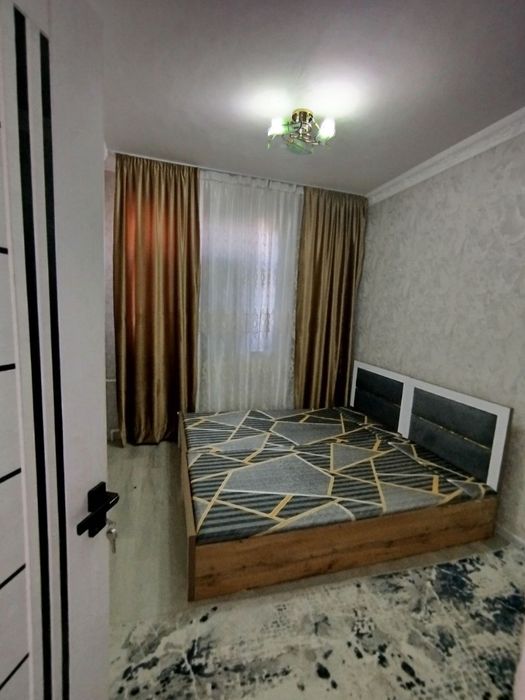 Чилонзор 12 2/5/9 сотилади