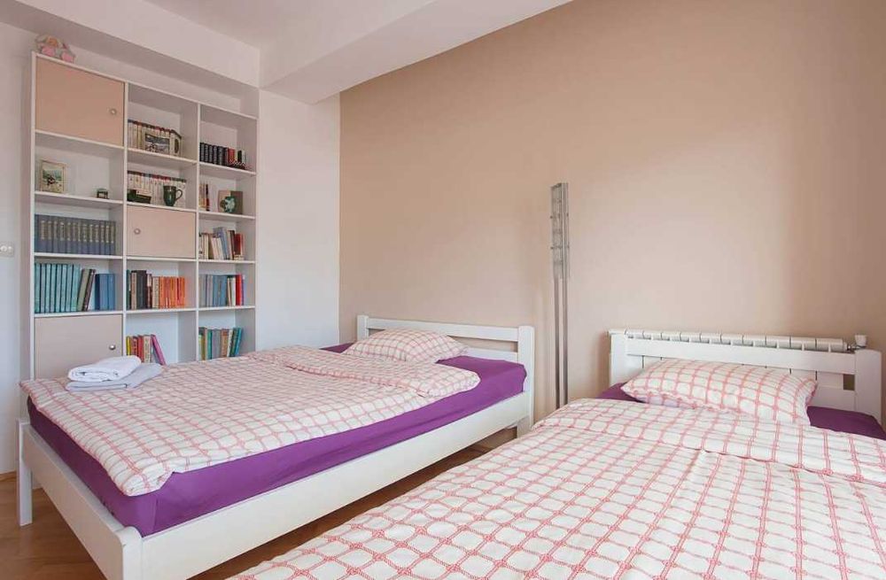 Дава се под наем Двустаен апартамент в Пловдив, Гагарин - 62 кв.м за 255 € - Снимка #4