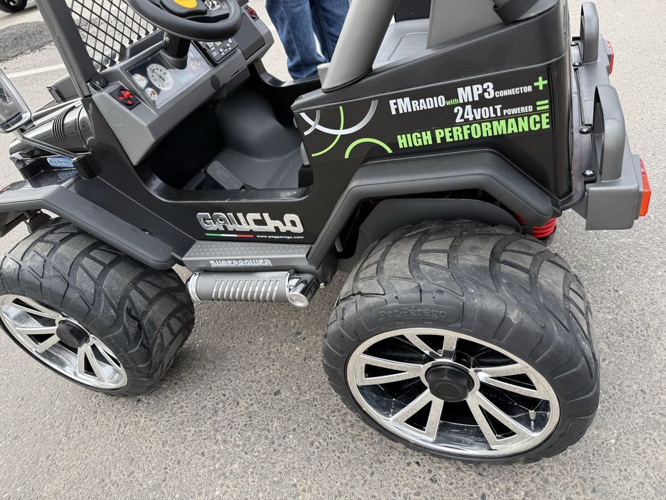 Masinuta electrica - Peg Perego Gaucho