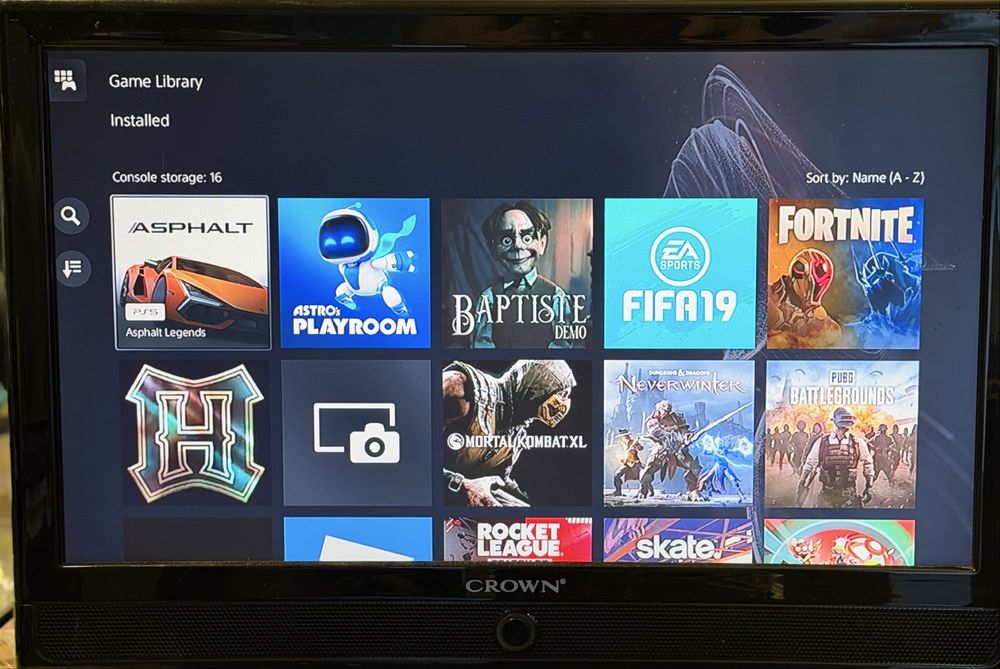 Конзола Sony PlayStation 5 Slim Disc Edition CFI-2116, 1TB SSD + 2 DualSense + Gears of War Reloaded