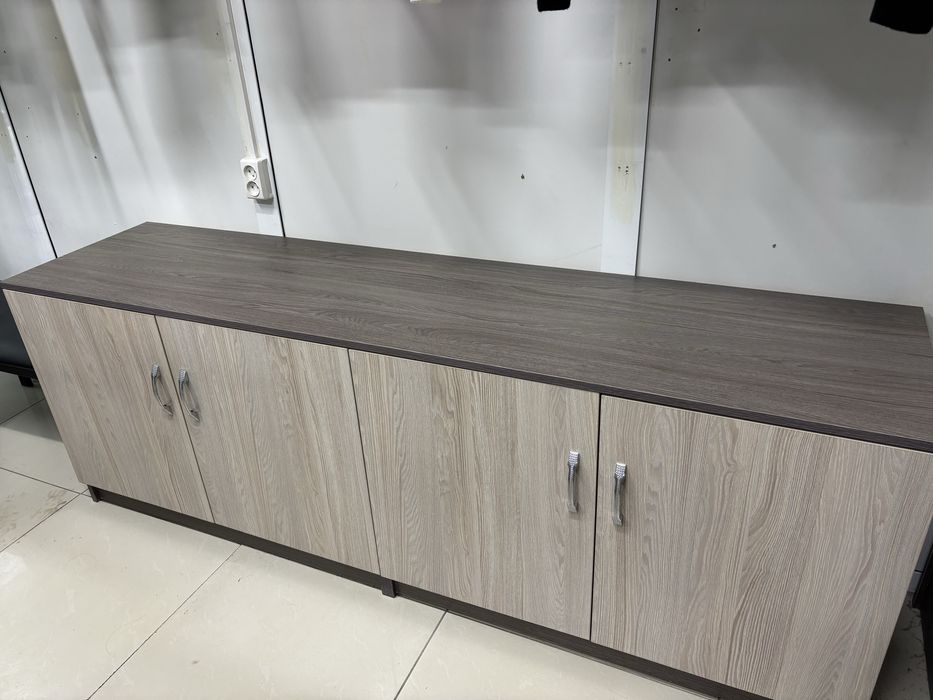 Продаются шкафы,стеллажи