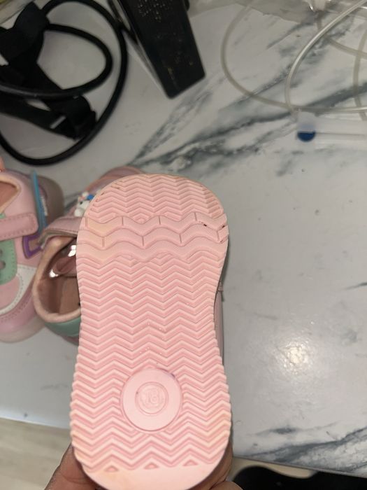 Детский кроссовки