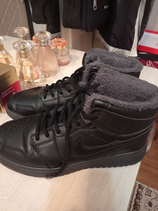 Продам женские красовки