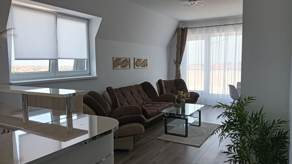 Apartament superb tip Penthouse de inchiriat pe termen lung