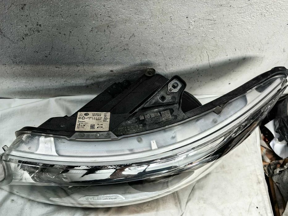 Оригинален фар Мерцедес Вито  Mercedes Vito Full Led