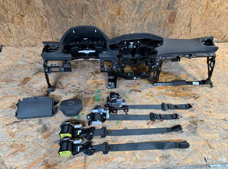 Арматурно табло колани airbag Hyundai Ioniq original