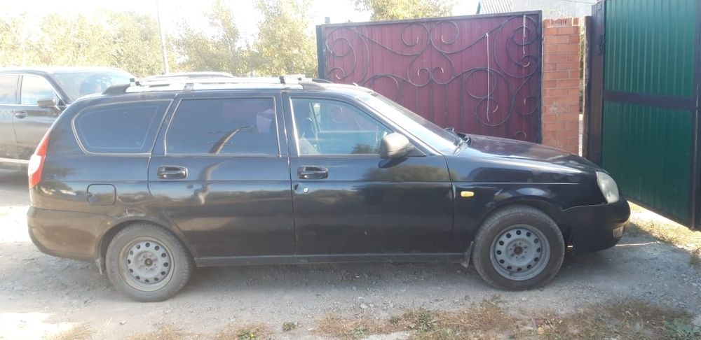 Срочно продам Приора  универсал 2012г