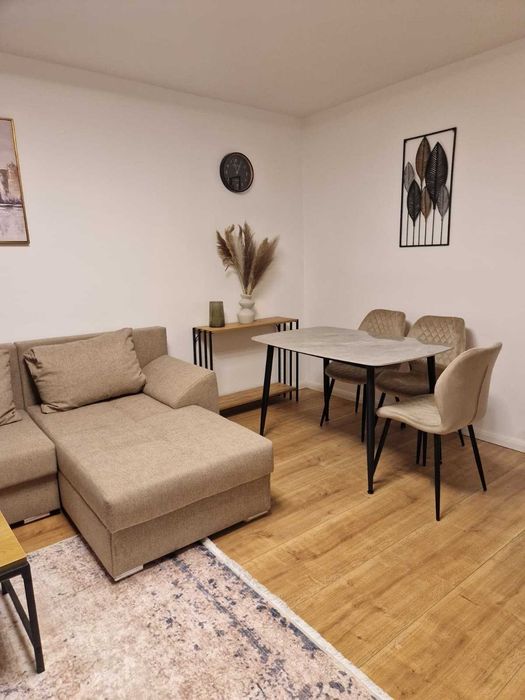 proprietar inchiriez Apartament 3 camere - renovat prima inchiriere - zona Faleza Nord, Santa Maria Bay