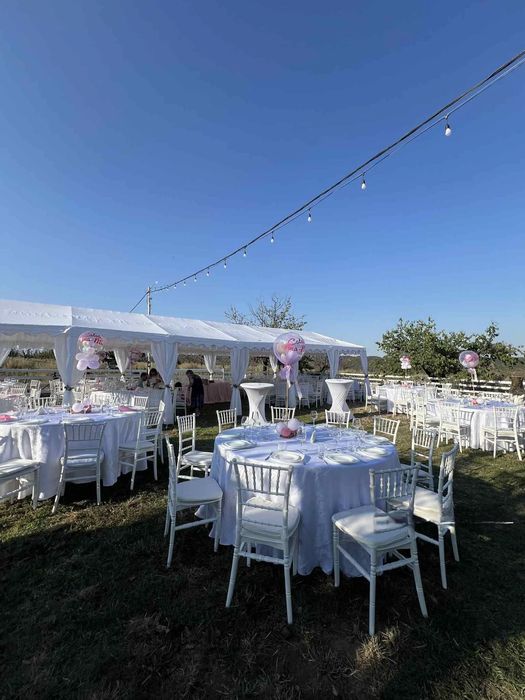 Inchiriere mese corturi scaune vesela