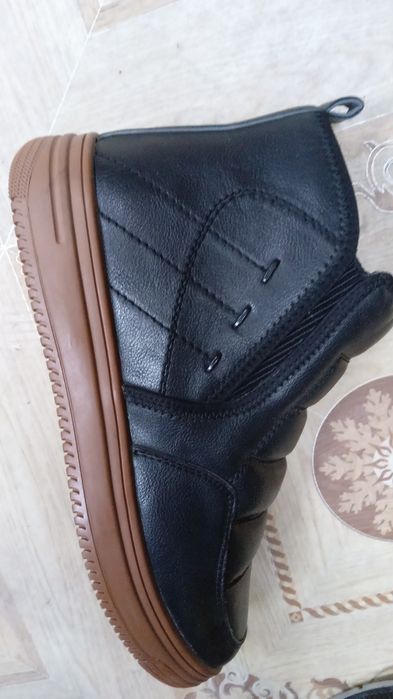 Продам обувь новую