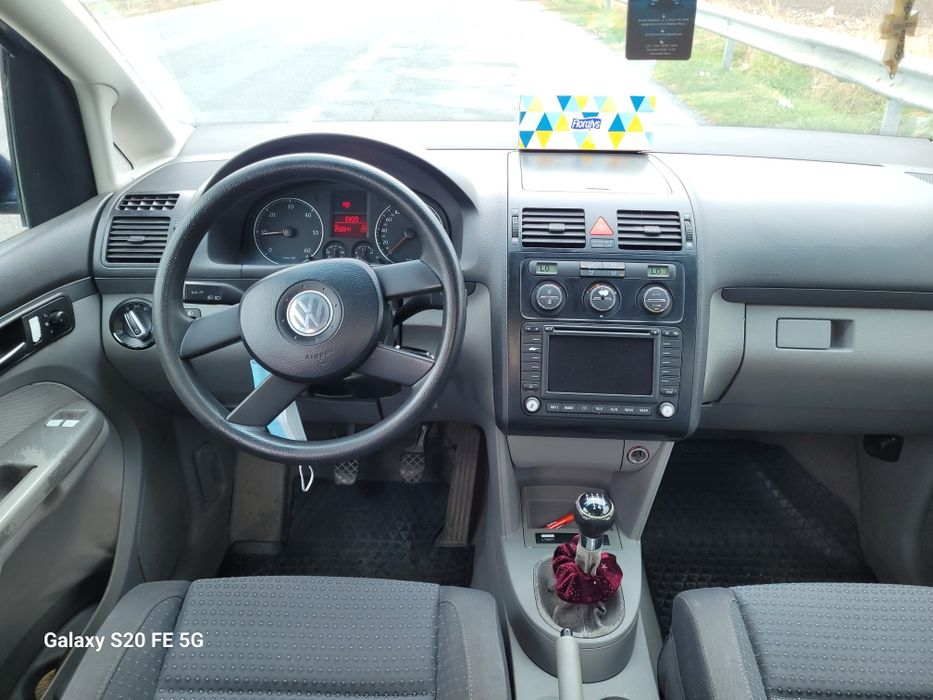 Volkswagen touran 1.9 an fabricație 2004