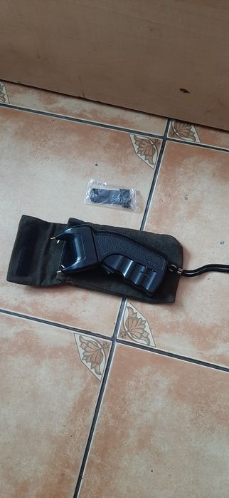 Electrosoc autoaparare profesional nou cu husa defence power baterie