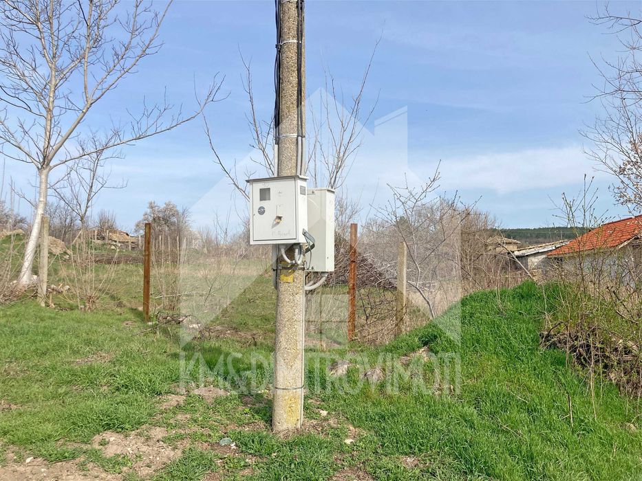 Продава парцел в с. Енево, (Нови пазар) 1 ДКА за жилищно строителство!