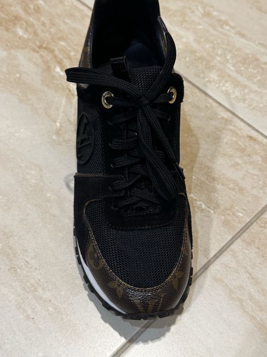 Louis Vuitton Run Away – Monogram / Black