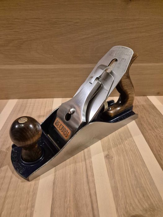 Инструменти за дърводелство