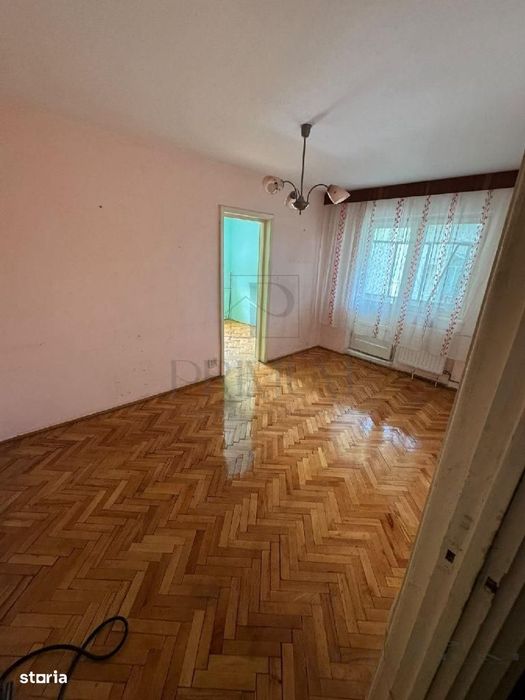 Soarelui - 2 Cam - Bloc Anvelopat - Zona Buna - Acoperis De Tigla
