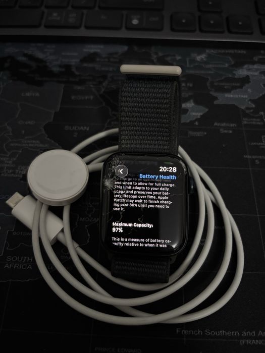 Apple Watch SE 2023
