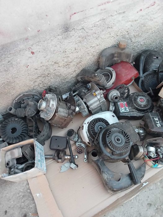 Motosapa Sentkiraly,motoare si piese diferite