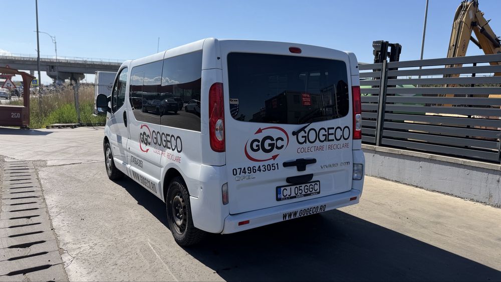 Vand opel vivaro 8+1