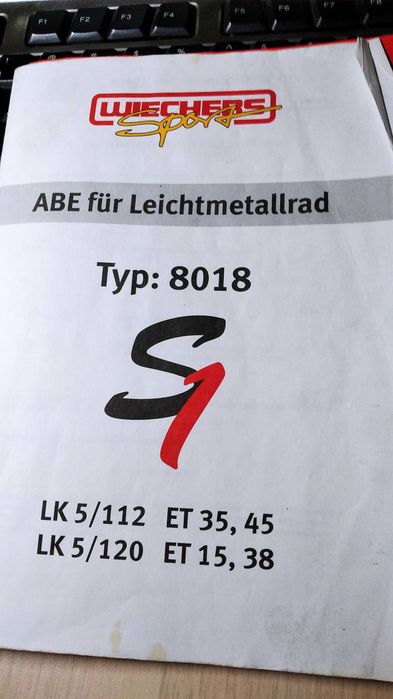 Jante aliaj 4 buc + anvelope Continental R18 225/40 vară Golf 5 sau...