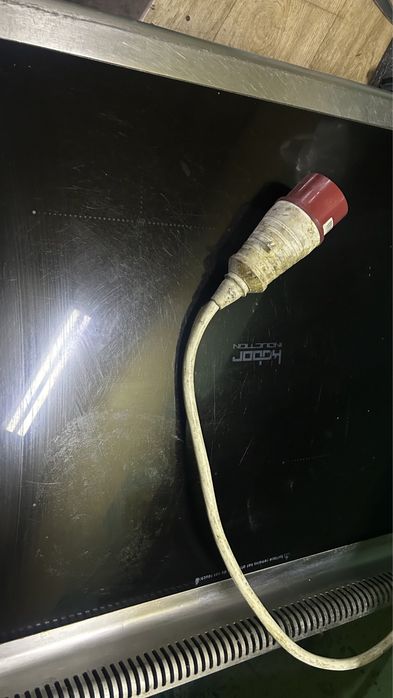 Индукционная плита