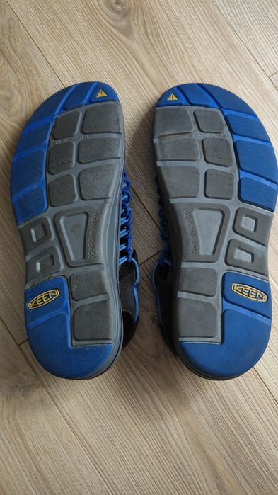 Sandale KEEN UNEEK 1016892 Raven/Imperial Blue